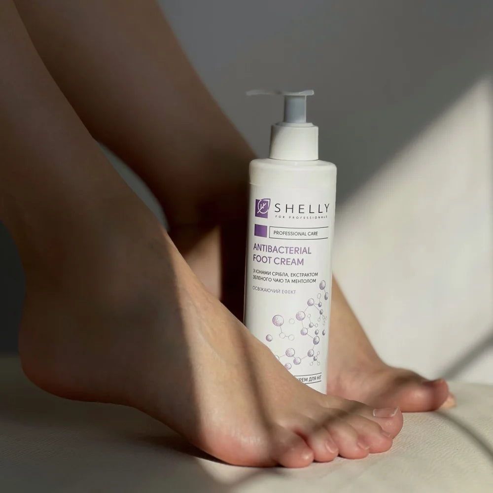 Shelly Antibacterial Foot Cream with Silver Ions, Green Tea Extract & Menthol 250 ml